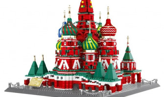 Upworthy Things Between LEGO and MOC