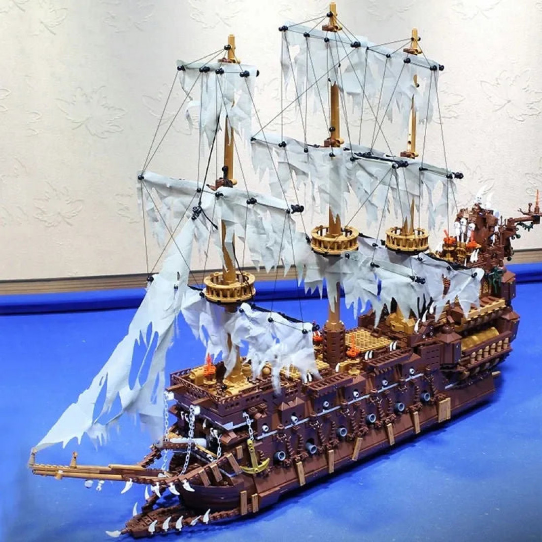 expert-moc-movie-flying-dutchman-pirate-ship-bricks-toys-expert-moc