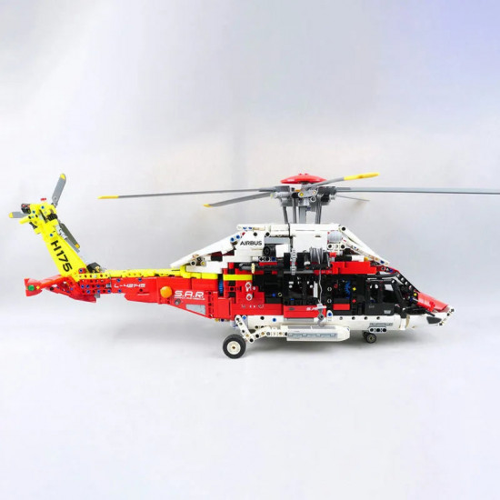 moc motorized airbus h175 rescue helicopter bricks toy 74666 moc motorized airbus h175 rescue helicopter bricks toy 74666