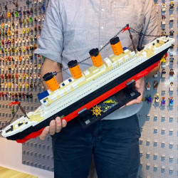 moc rms titanic steam boat ship bricks toys