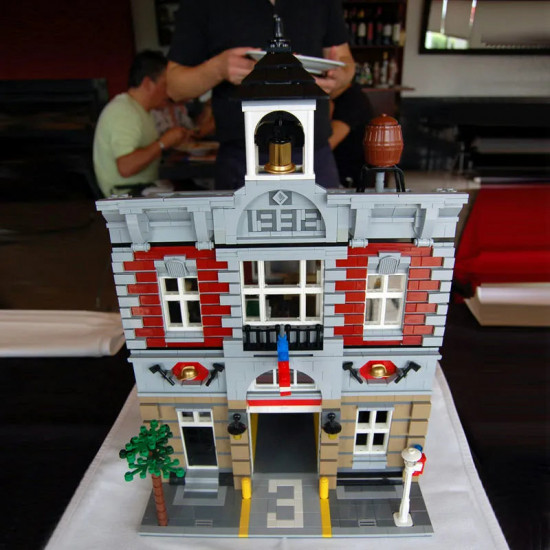 moc street expert city fire brigade bricks toy 15004 moc street expert city fire brigade bricks toy 15004
